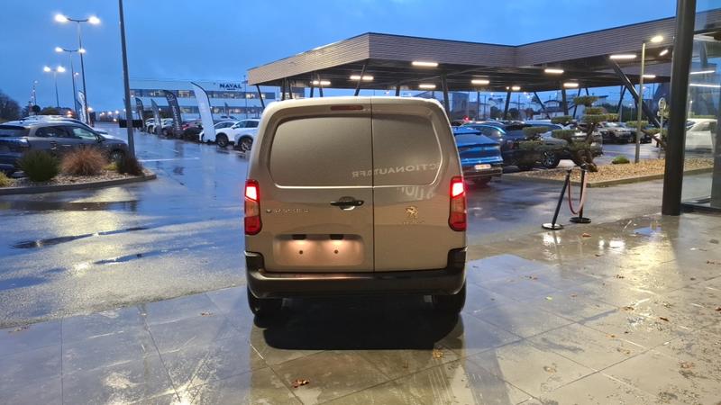 Peugeot Partner III Taille m 800kg Moteur électrique 136 ch