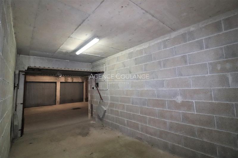 Parking / Garage - 13 m²