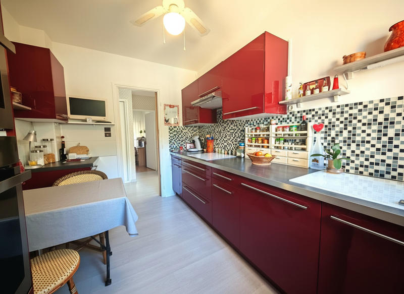 Appartement - 90 m² - 4 pièces