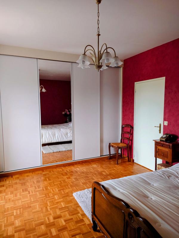 Maison - 184 m² - 10 pièces