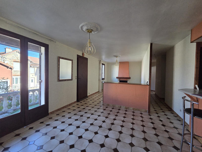 Maison - 76 m² - 5 pièces