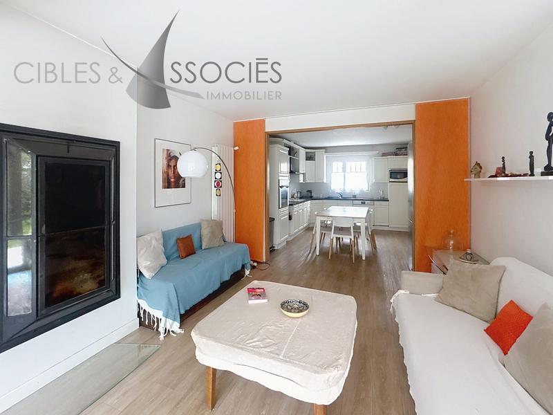 Maison contemporaine - 200 m² - 6 pièces