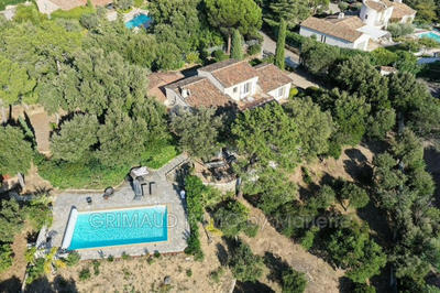 Villa - 144 m² - 5 pièces