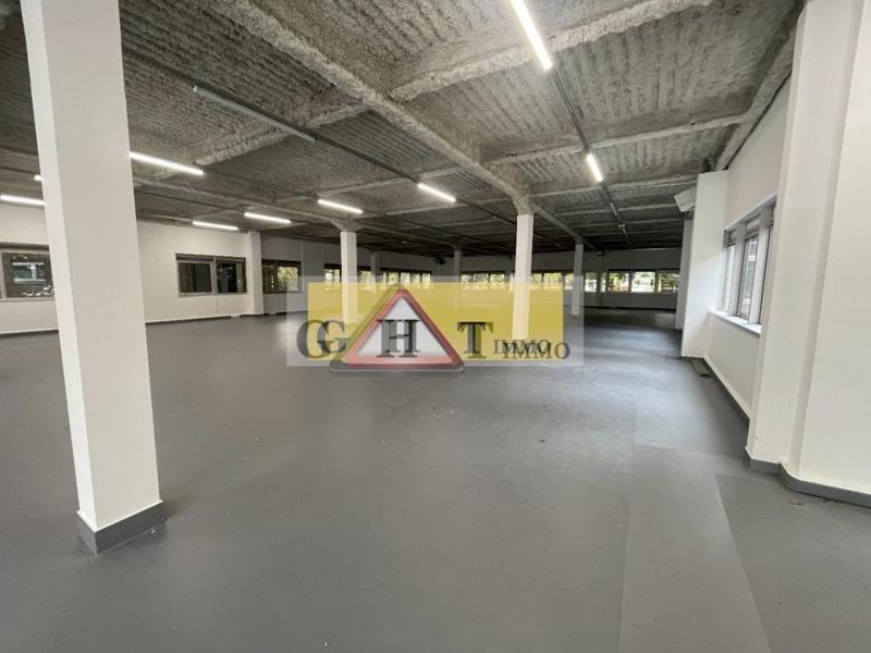 Entrepôt - 644 m²