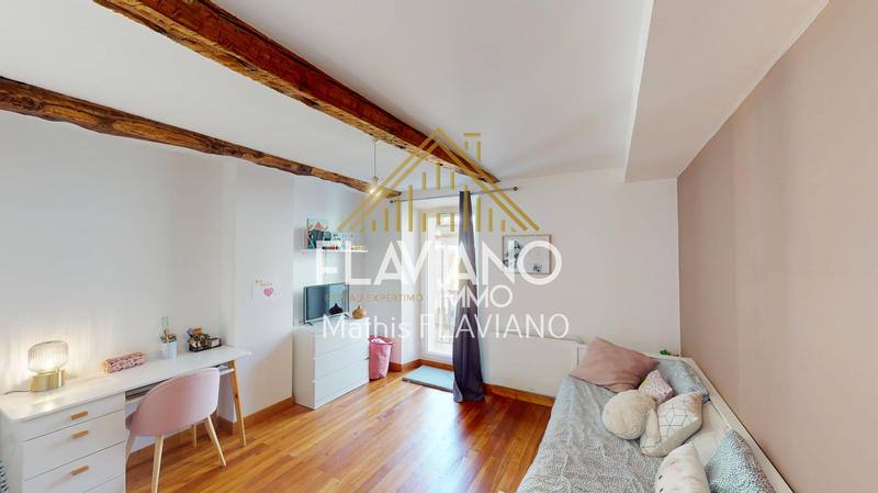 Appartement - 85 m² - 3 pièces