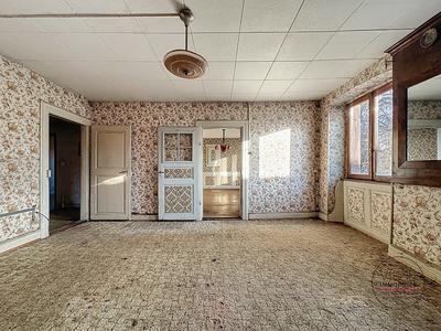 Maison - 85 m² - 4 pièces