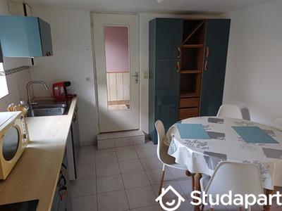 Chambre - 14 m² - 1 pièce