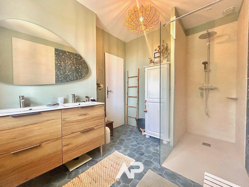 Maison - 97 m² - 5 pièces