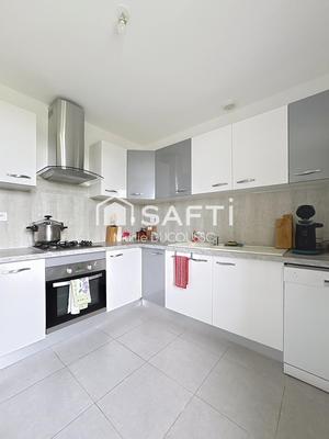 Maison - 121 m² - 5 pièces