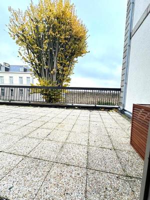 Appartement - 93 m² - 4 pièces