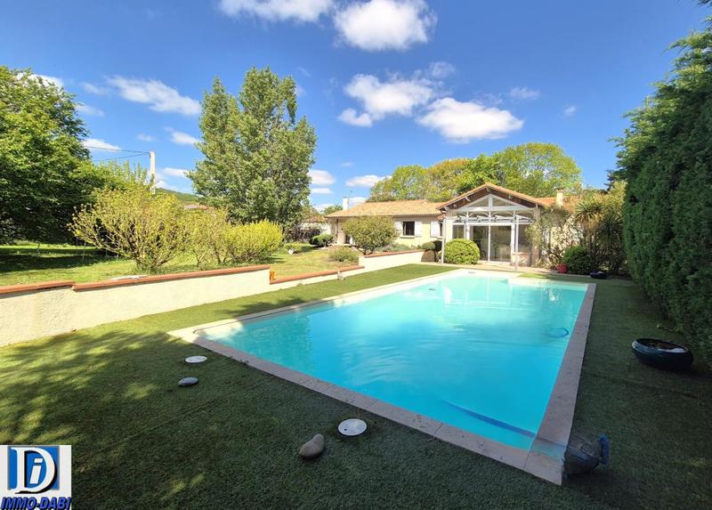 Villa - 180 m² - 7 pièces