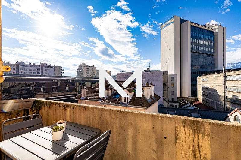 Appartement - 98 m² - 3 pièces