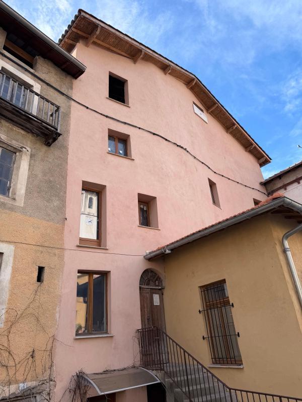 Loft - 74 m² - 4 pièces