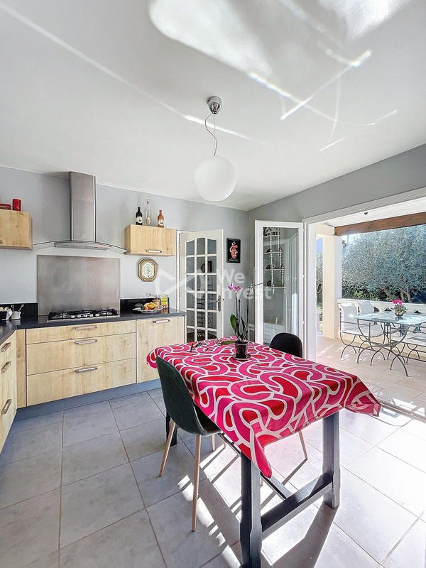 Villa - 209 m² - 6 pièces