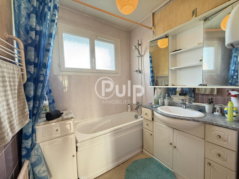 Maison - 95 m² - 5 pièces