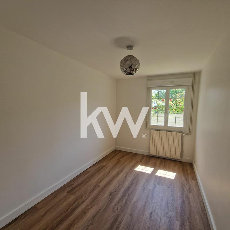 Pavillon - 90 m² - 5 pièces