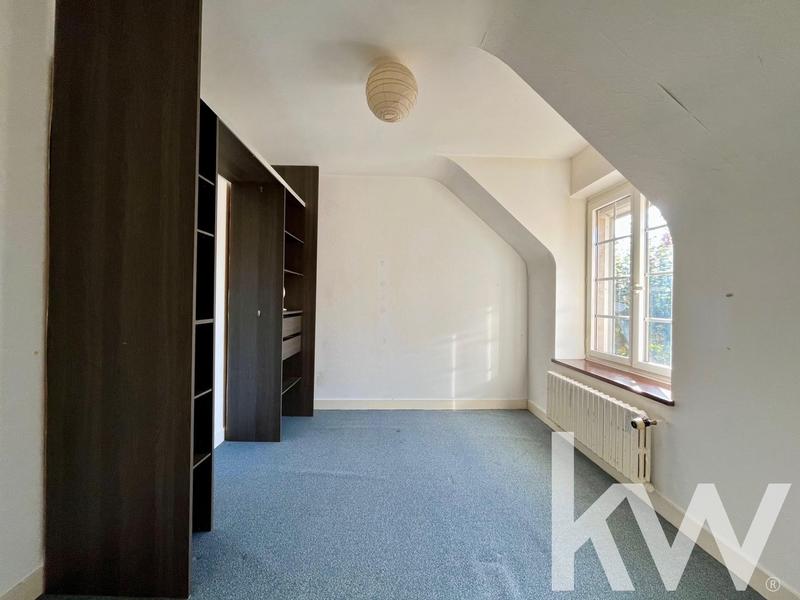 Maison - 180 m² - 8 pièces