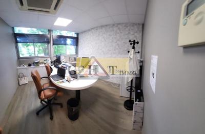 Bureau - 620 m²
