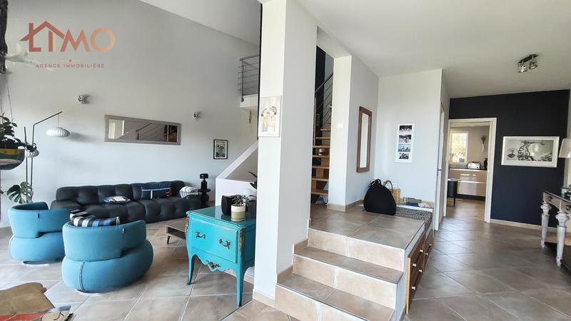 Maison traditionnelle - 170 m² - 6 pièces