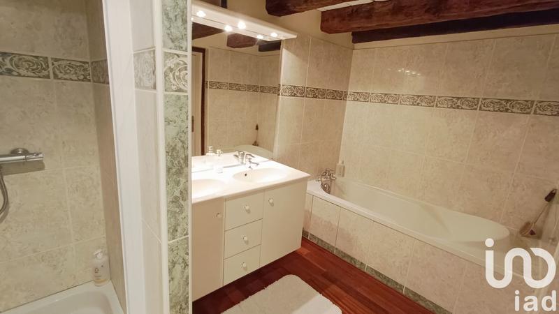 Maison - 188 m² - 9 pièces