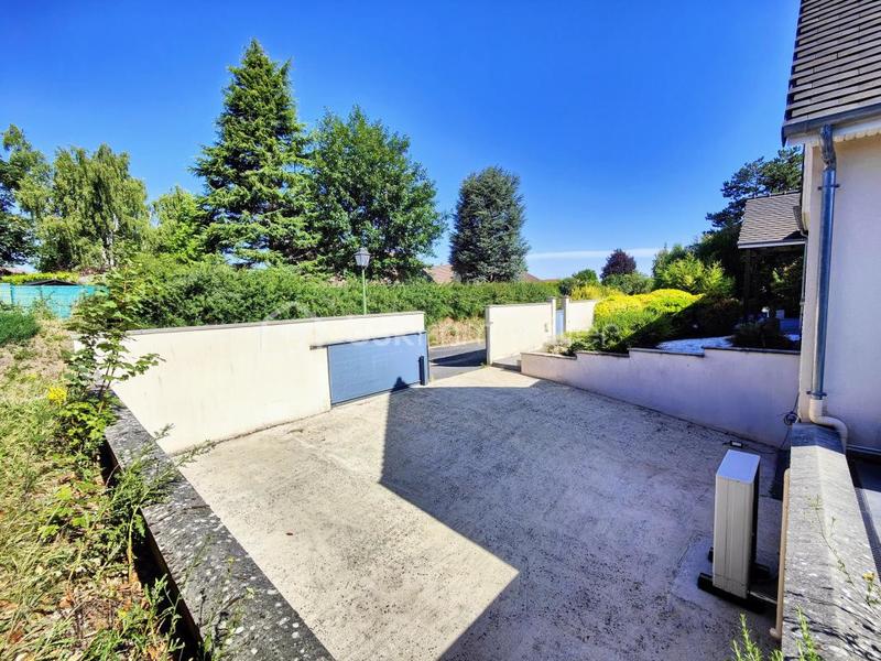 Maison d'architecte - 239 m² - 10 pièces