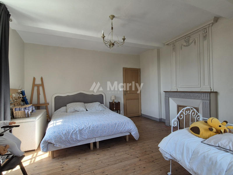 Maison ancienne - 268 m² - 7 pièces