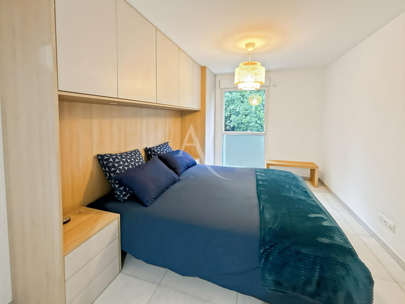 Appartement - 85 m² - 4 pièces