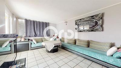 Appartement - 82 m² - 4 pièces