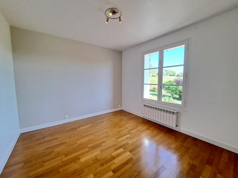 Maison - 190 m² - 6 pièces