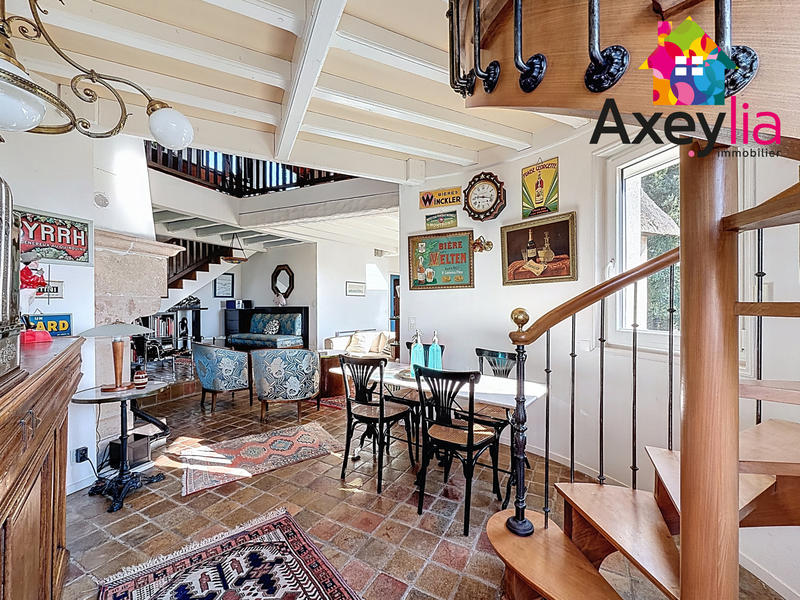 Maison - 152 m² - 6 pièces