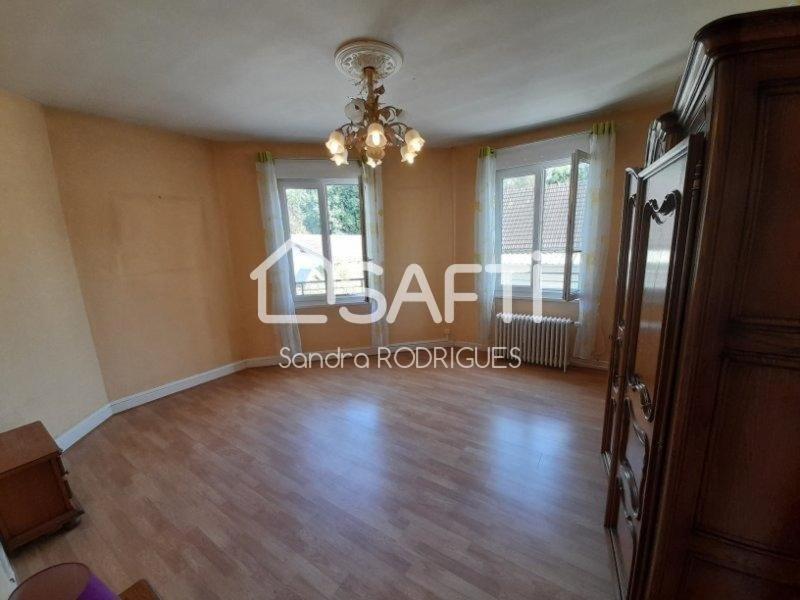 Maison - 295 m² - 9 pièces