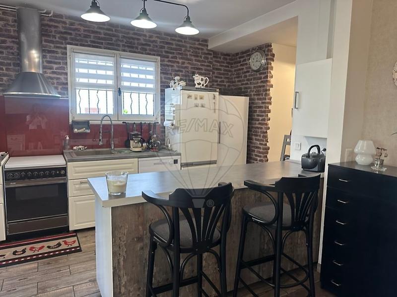 Maison - 142 m² - 4 pièces