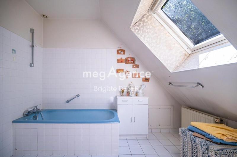 Maison - 307 m² - 13 pièces