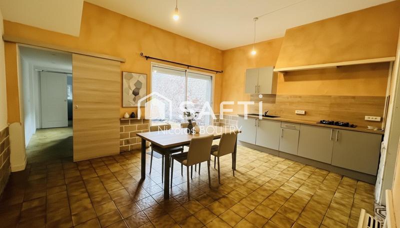 Maison - 93 m² - 5 pièces