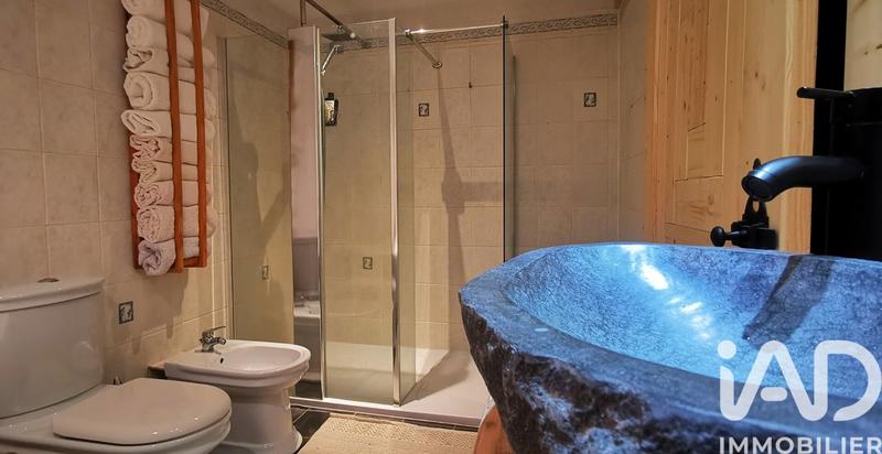 Maison - 279 m² - 8 pièces