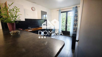 Maison traditionnelle - 93 m² - 4 pièces