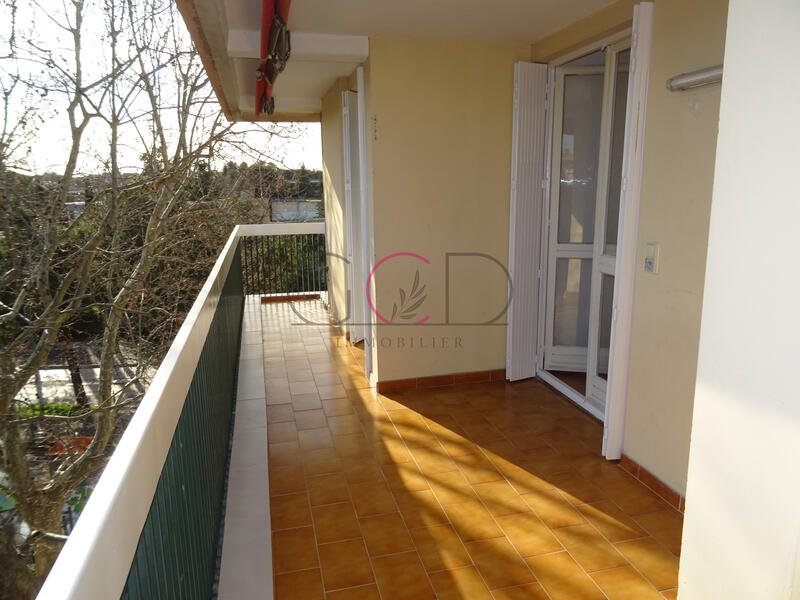 Appartement - 100 m² - 4 pièces