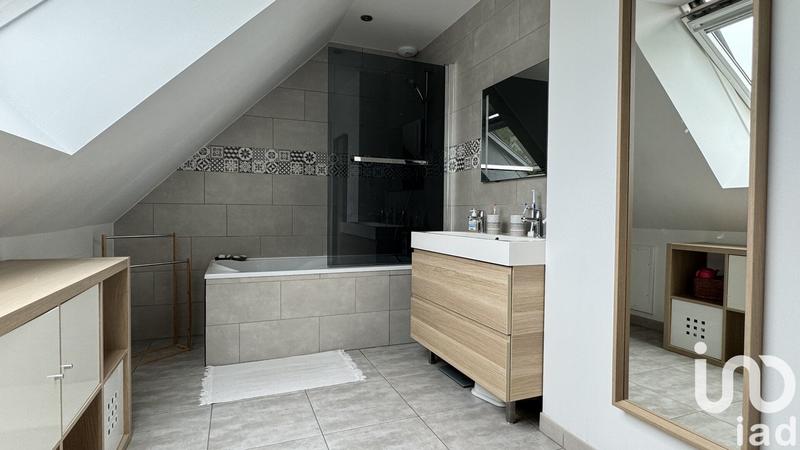 Maison - 114 m² - 6 pièces