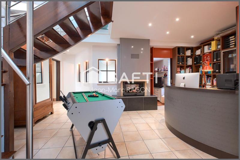 Maison - 264 m² - 7 pièces