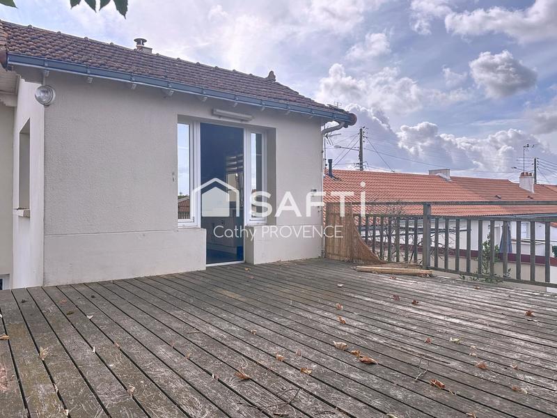 Maison - 177 m² - 9 pièces