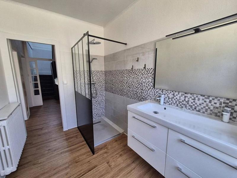 Maison - 172 m² - 5 pièces