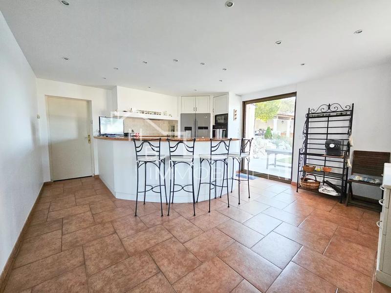 Maison - 155 m² - 4 pièces