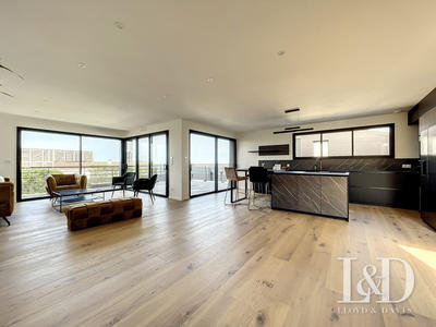 Villa - 216 m² - 5 pièces