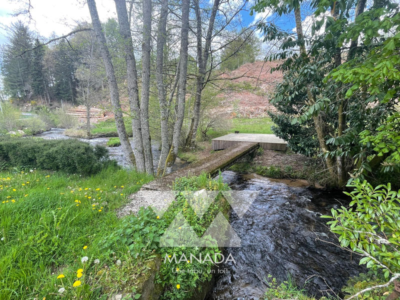 Maison - 225 m² - 6 pièces