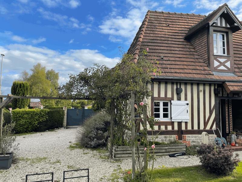 Maison - 230 m² - 9 pièces