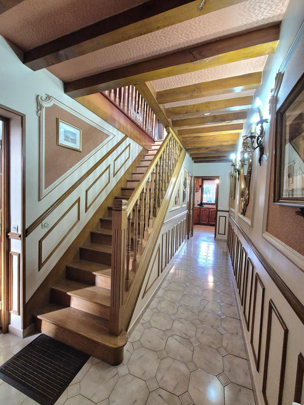 Maison - 145 m² - 6 pièces