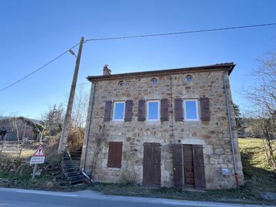 Maison - 80 m² - 3 pièces