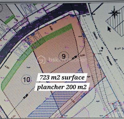 Terrain - 723 m²