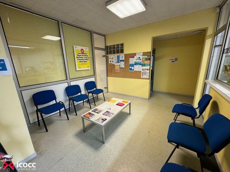 Local d'activités - 320 m² - 15 pièces