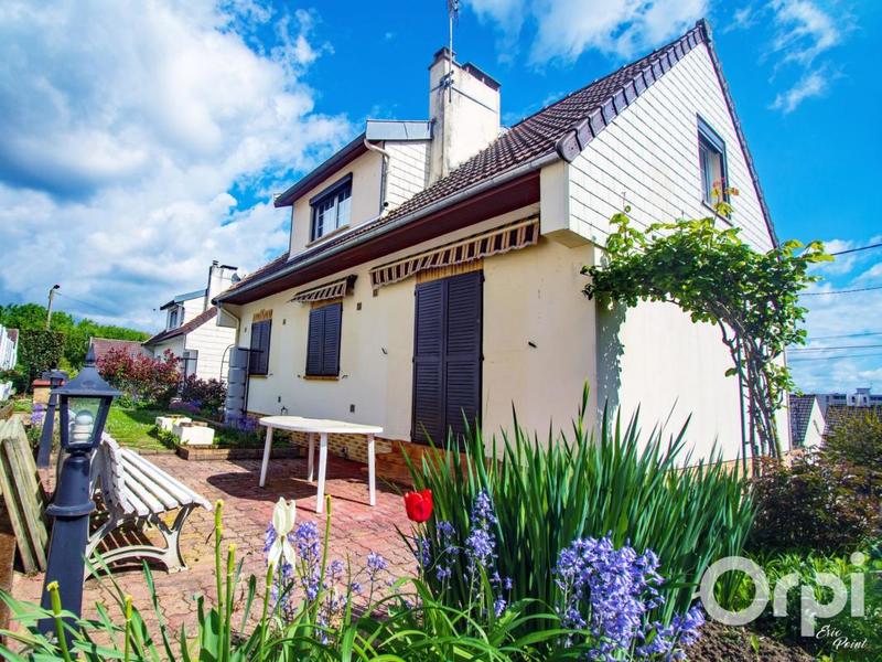 Maison - 88 m² - 5 pièces